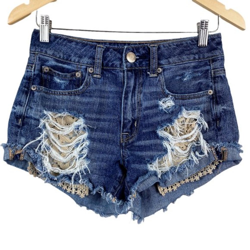 American Eagle Shorts 2 Hi-Rise Distressed‎ Crochet Lace Fray Hem Festival